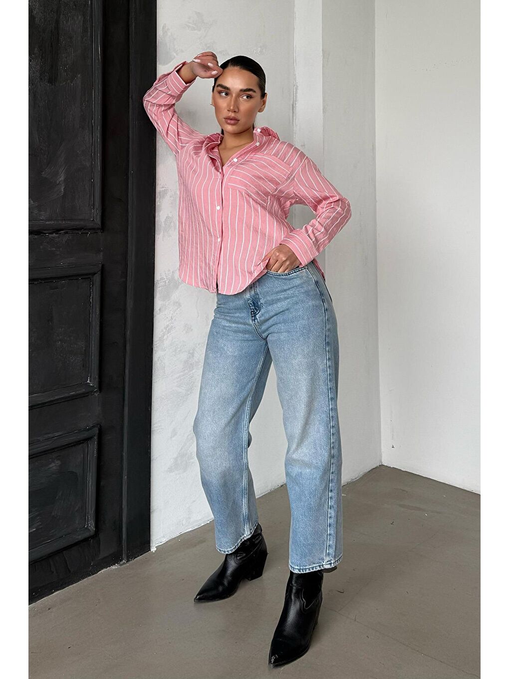 Pembe Çizgili Cepli Kadın Gömlek Mg2345-1