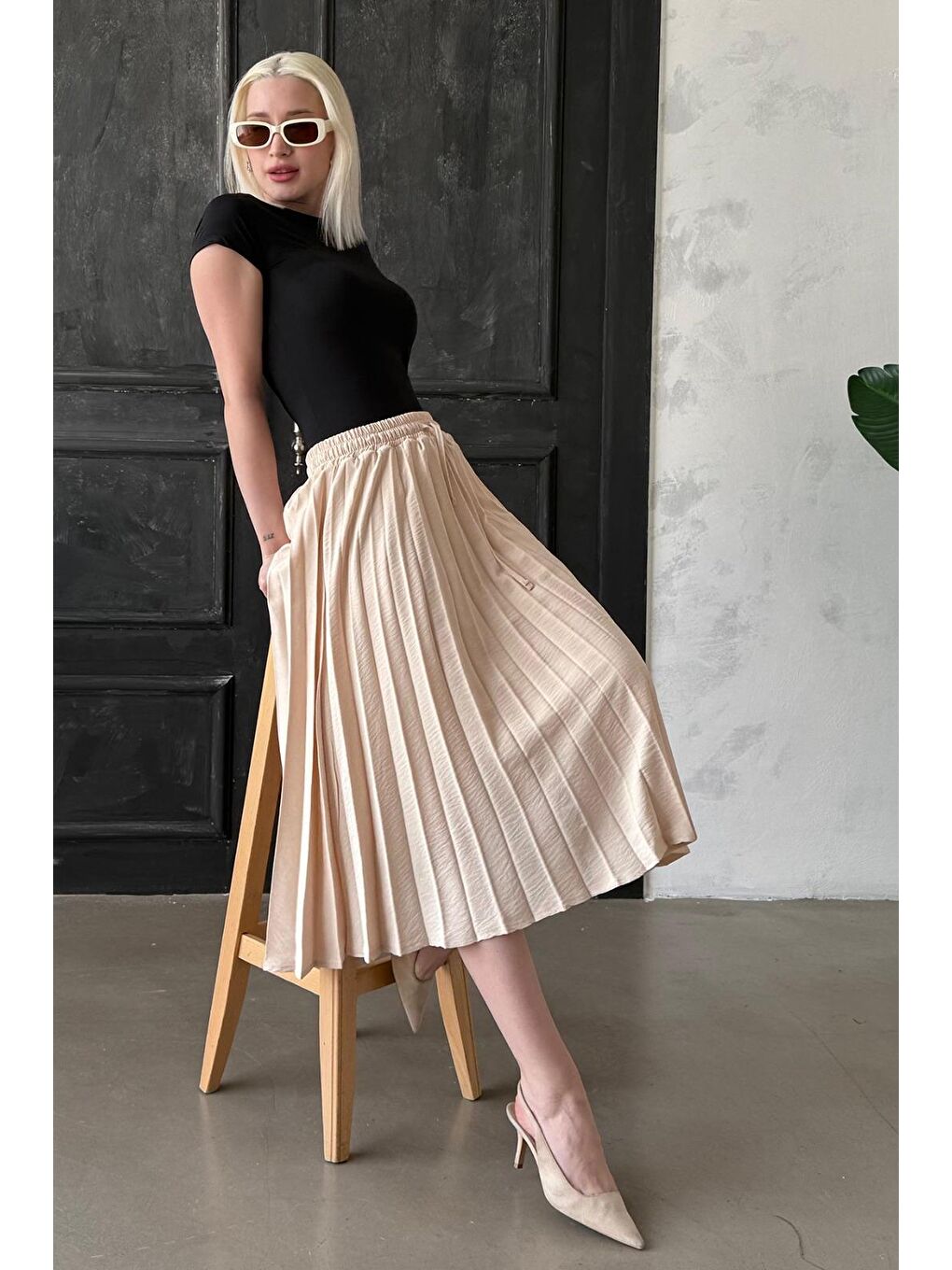 Bej Pileli Midi Boy Kadın Etek Mg2393-2