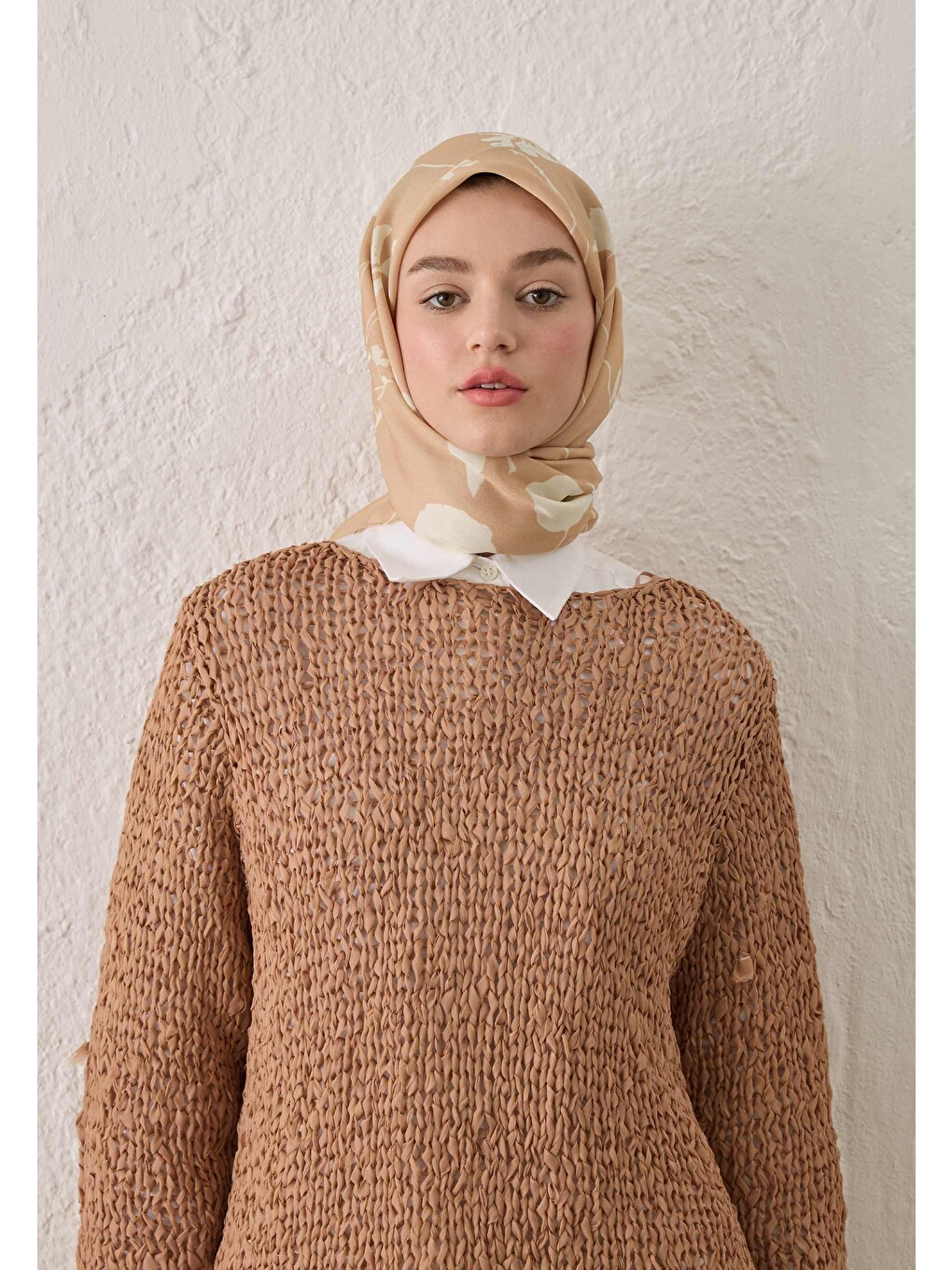 Pembe Perla Desen Pamuk İpek Eşarp Pudra-3