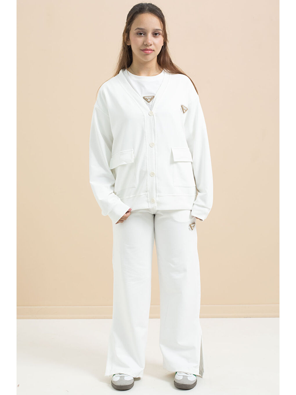 Beyaz Logo Detaylı Düğmeli Hırkalı kız Çocuk Yırtmaçlı 3'lü Atl-Üst Takım 21375-2