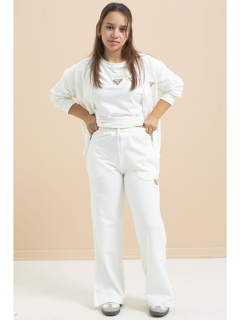 Beyaz Logo Detaylı Düğmeli Hırkalı kız Çocuk Yırtmaçlı 3'lü Atl-Üst Takım 21375-3