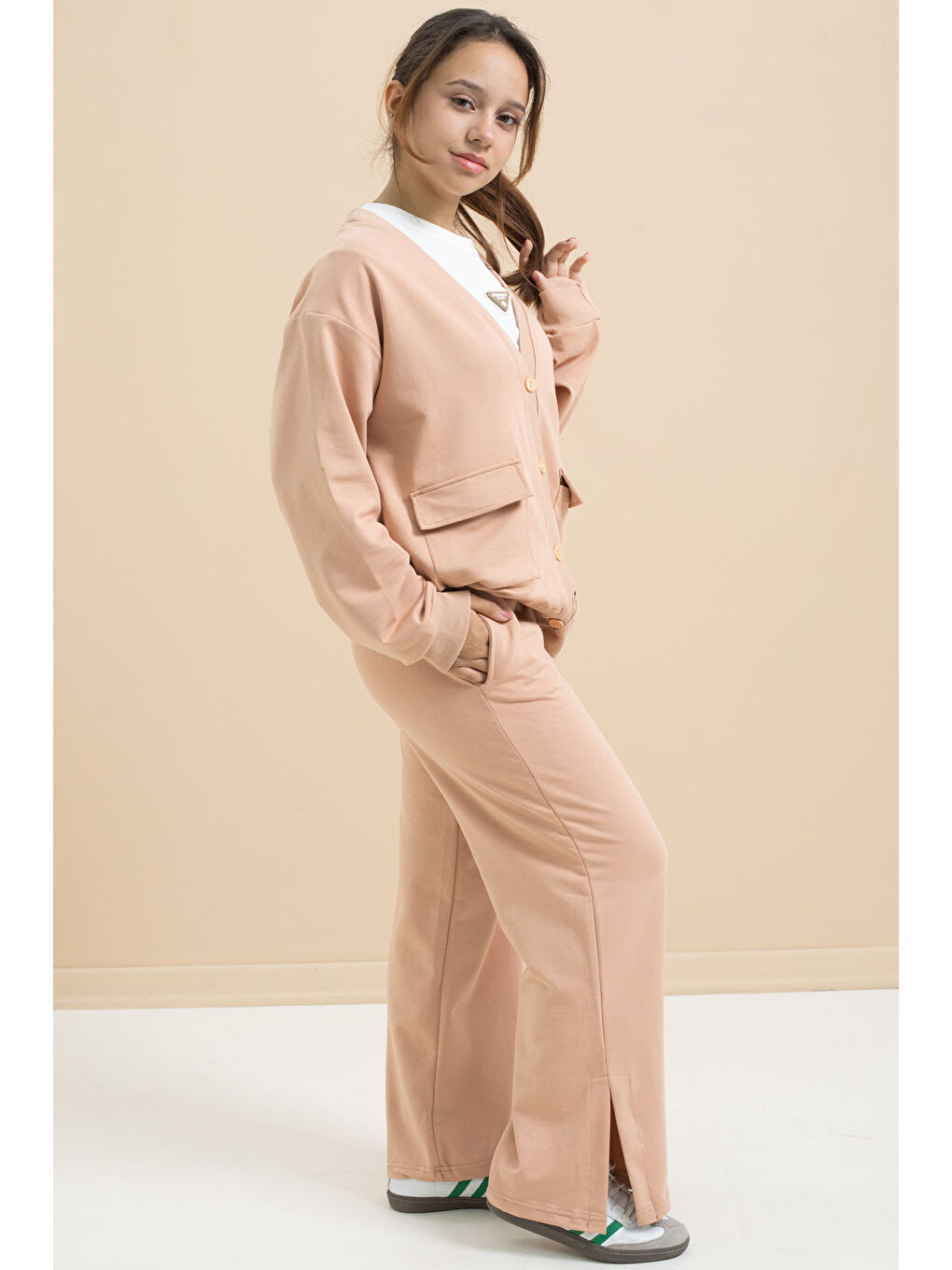 Bej Logo Detaylı Düğmeli Hırkalı kız Çocuk Yırtmaçlı 3'lü Atl-Üst Takım 21377-2