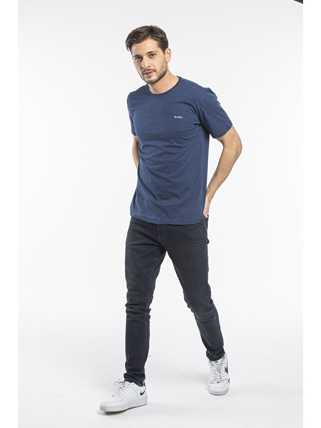 Lacivert Erkek Bisiklet Yaka Dar Kalıp Brooklyn Baskılı Tişort SPR 266-2
