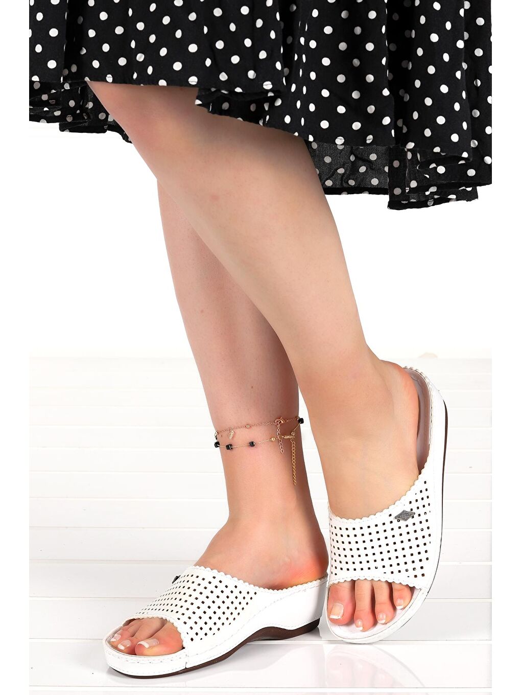 Beyaz Günlük 4 Cm Topuklu Jelli Kadın Terlik Ary 09-067-1