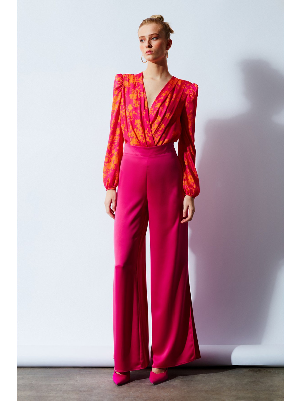 Yırtmaç Detaylı Saten Pantolon - Fuşya