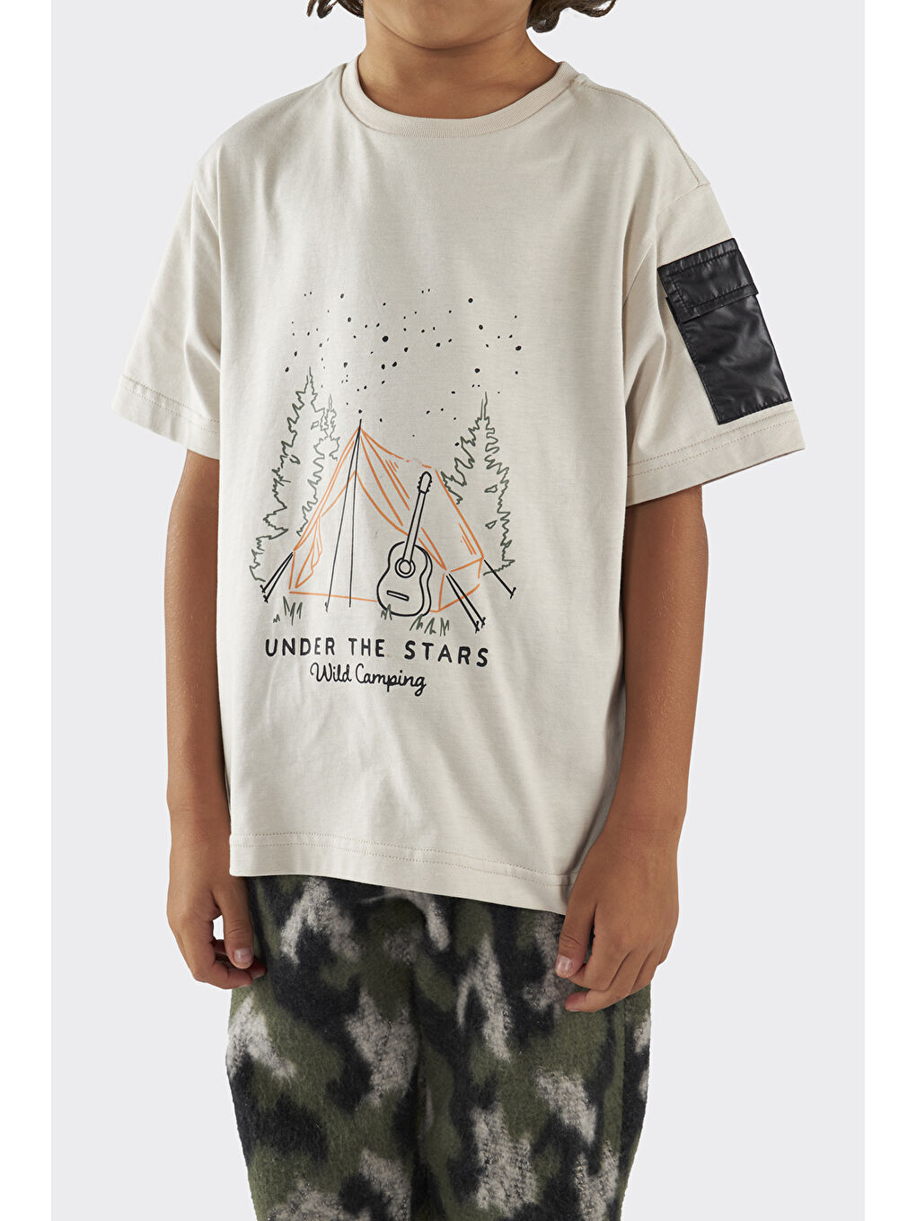 Gri Erkek Çocuk Baskı Detaylı Tişört-5