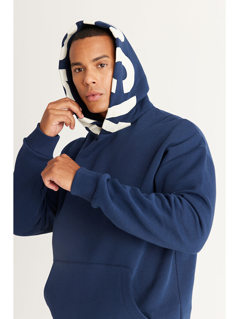 Erkek Lacivert Oversize Fit Bol Kesim Kapüşonlu İçi Polarlı Pamuklu Kapüşonlu Sweatshirt-1