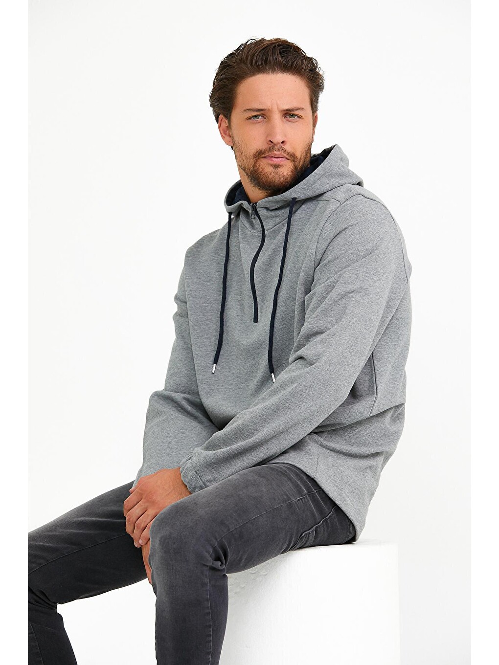 Gri Erkek Kapüşonlu Regular Fit Yarım Fermuarlı İnce Hoodie Spr22sw170-3