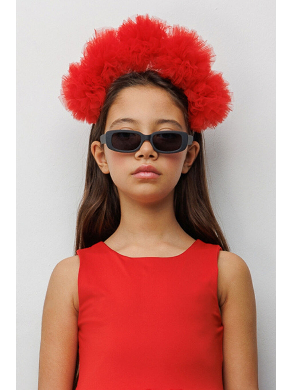 Kırmızı Tül Ponponlu Kız Çocuk Taç