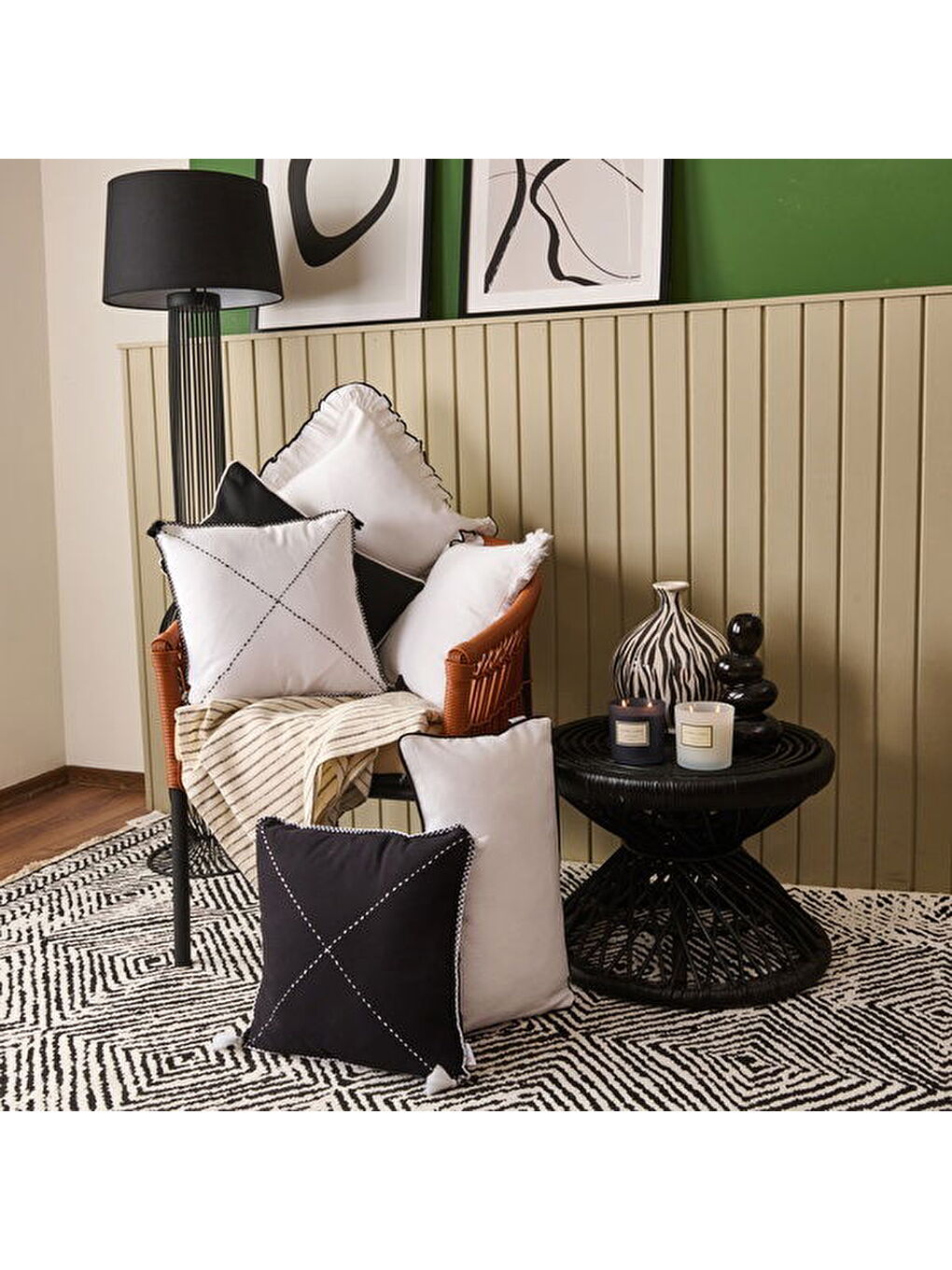 Soft Ethnic Biyeli Kırlent - Siyah - 30x50 cm-4