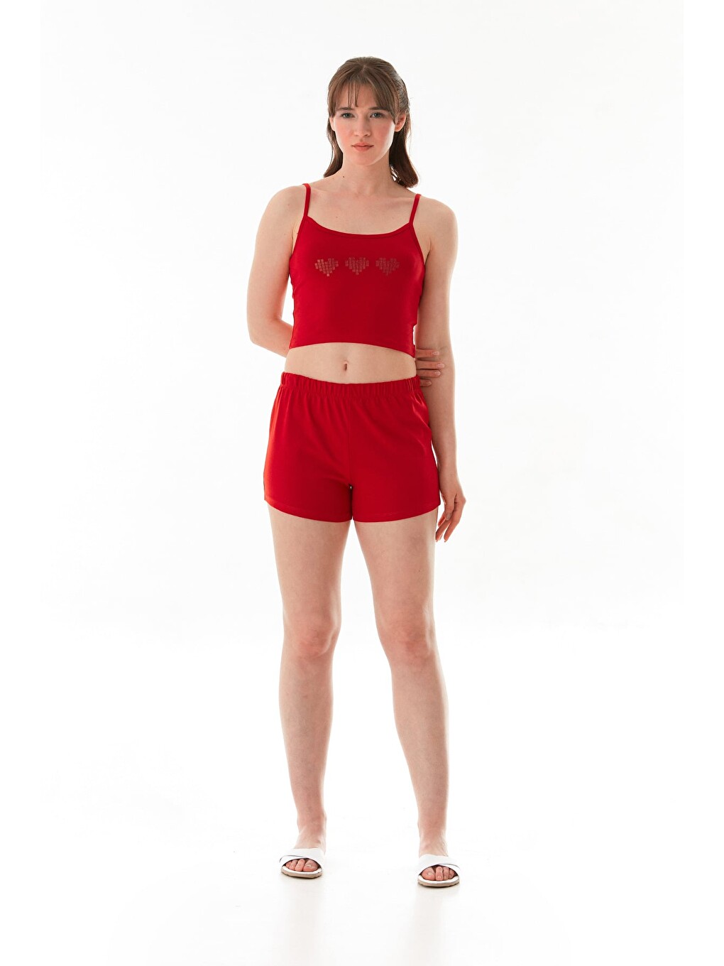 Kırmızı Kalp Baskılı Askılı Şortlu Pijama Takımı-1