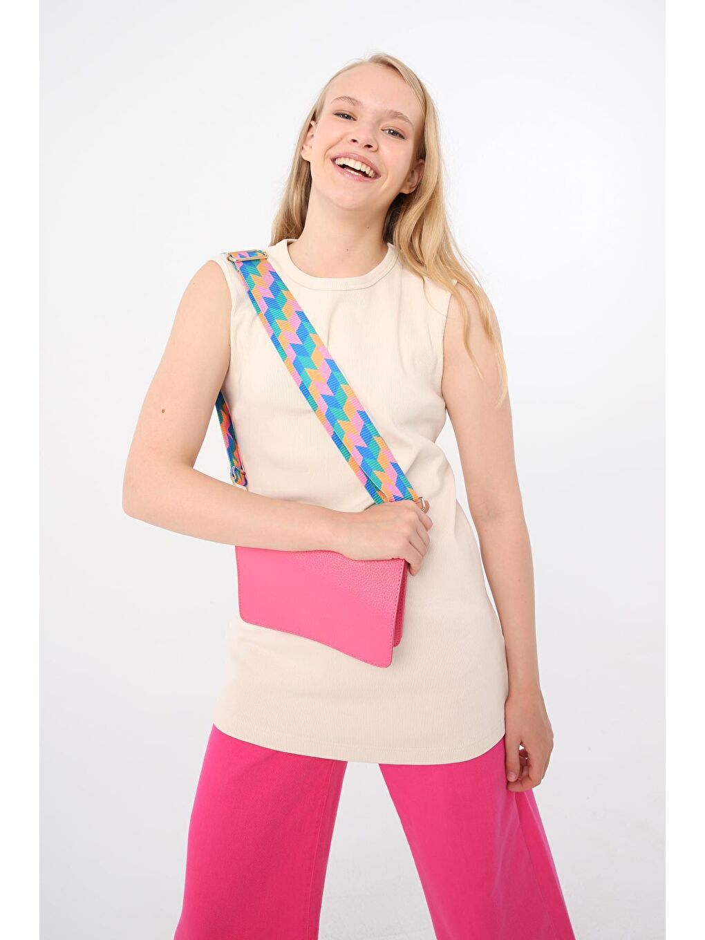 Fuşya Desenli Askılı Suni Deri Omuz Çantası-3