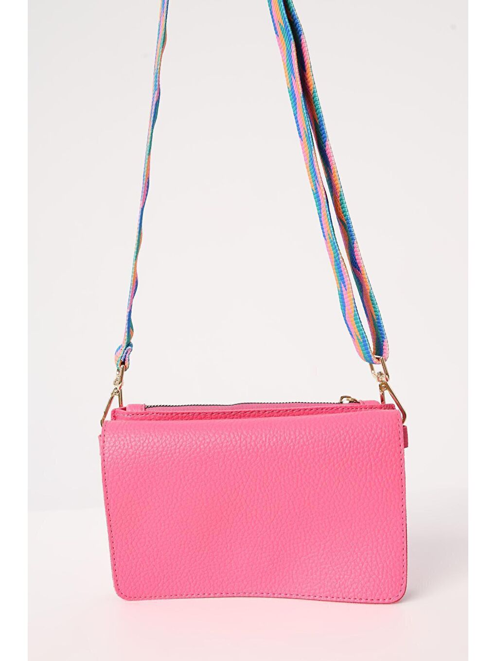 Fuşya Desenli Askılı Suni Deri Omuz Çantası-4