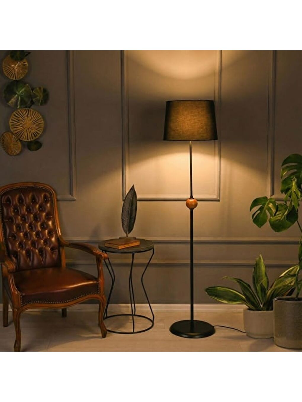 Ahşap Detaylı Metal Lambader - Siyah - 155x37x37 cm