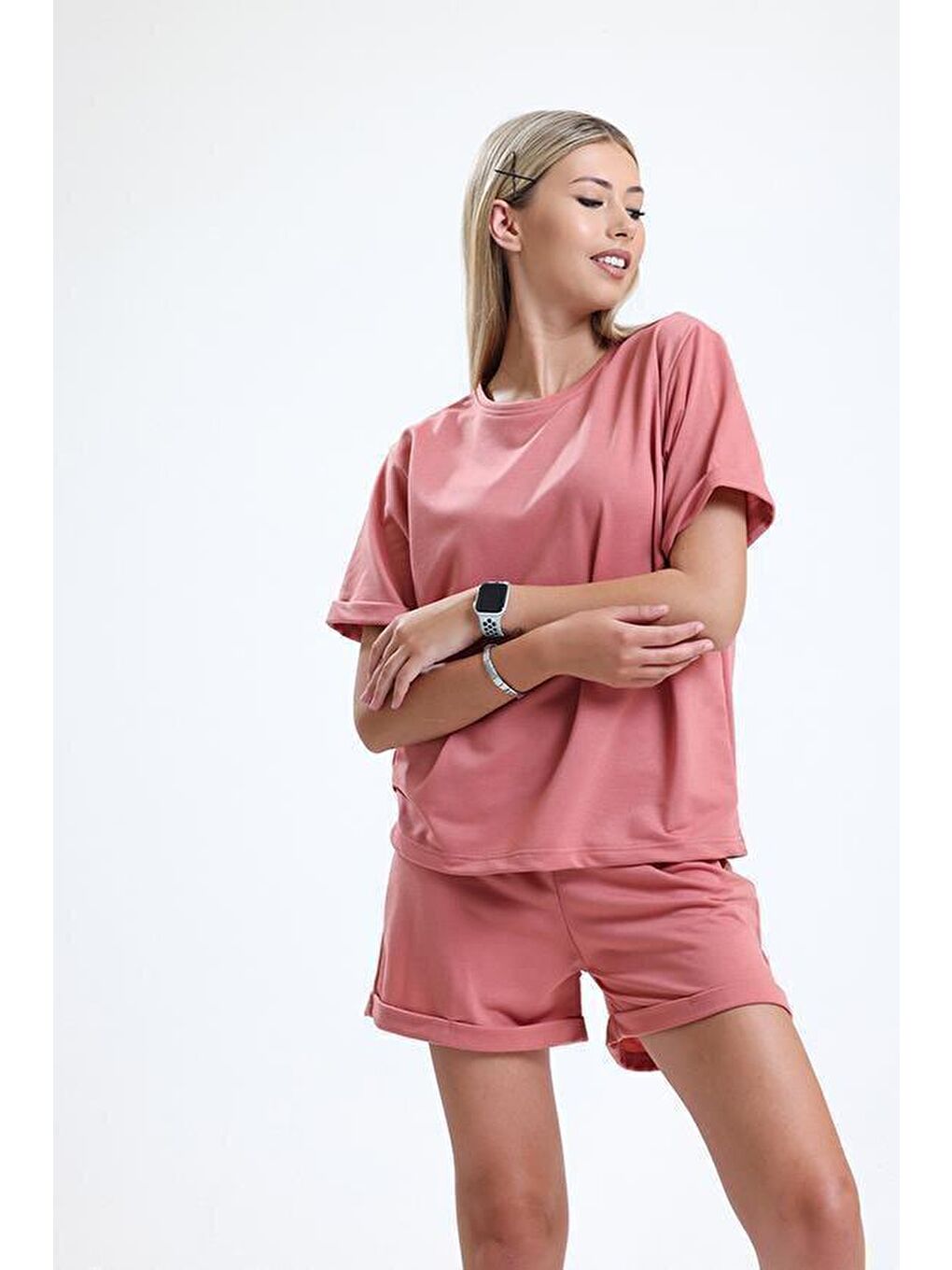 Pembe Bisiklet Yaka Kısa Kollu Şortlu Kadın Pijama Takımı-1