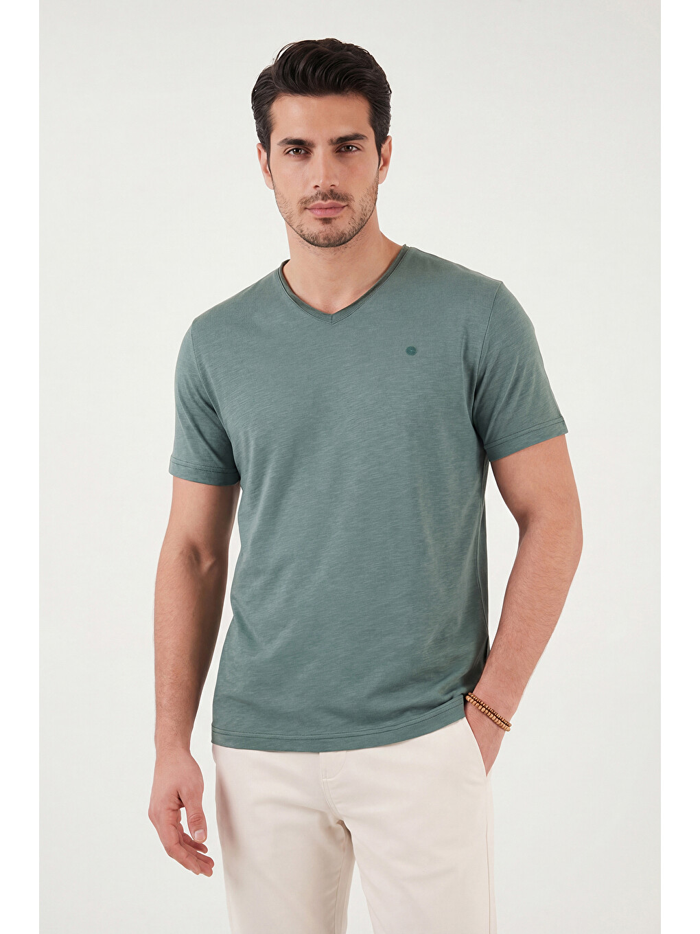 Yeşil Pamuklu Slim Fit V Yaka Tişört 5902719-1