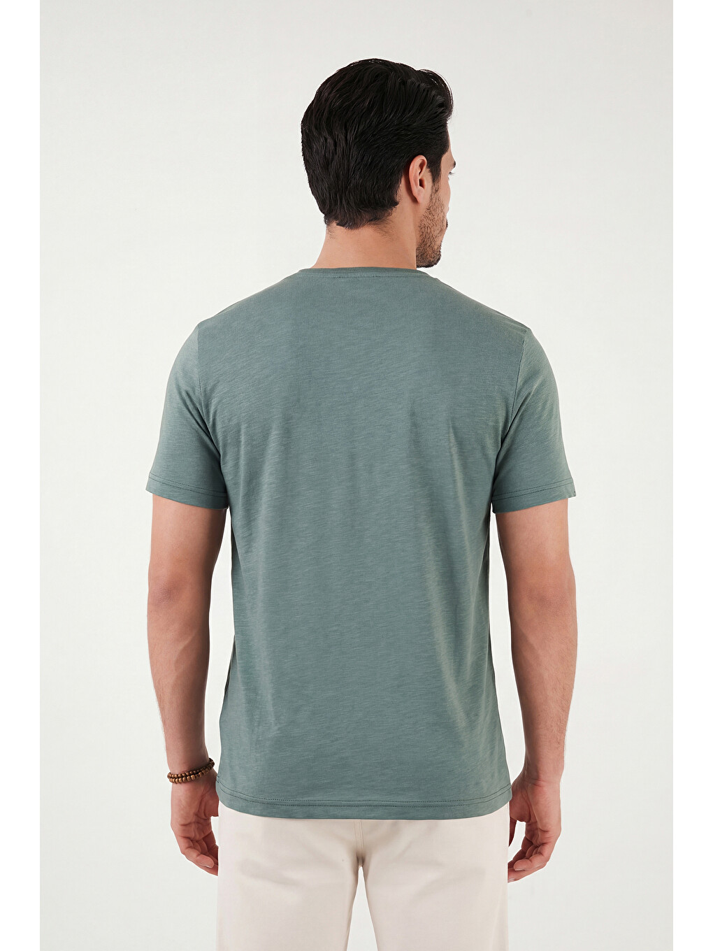 Yeşil Pamuklu Slim Fit V Yaka Tişört 5902719-6