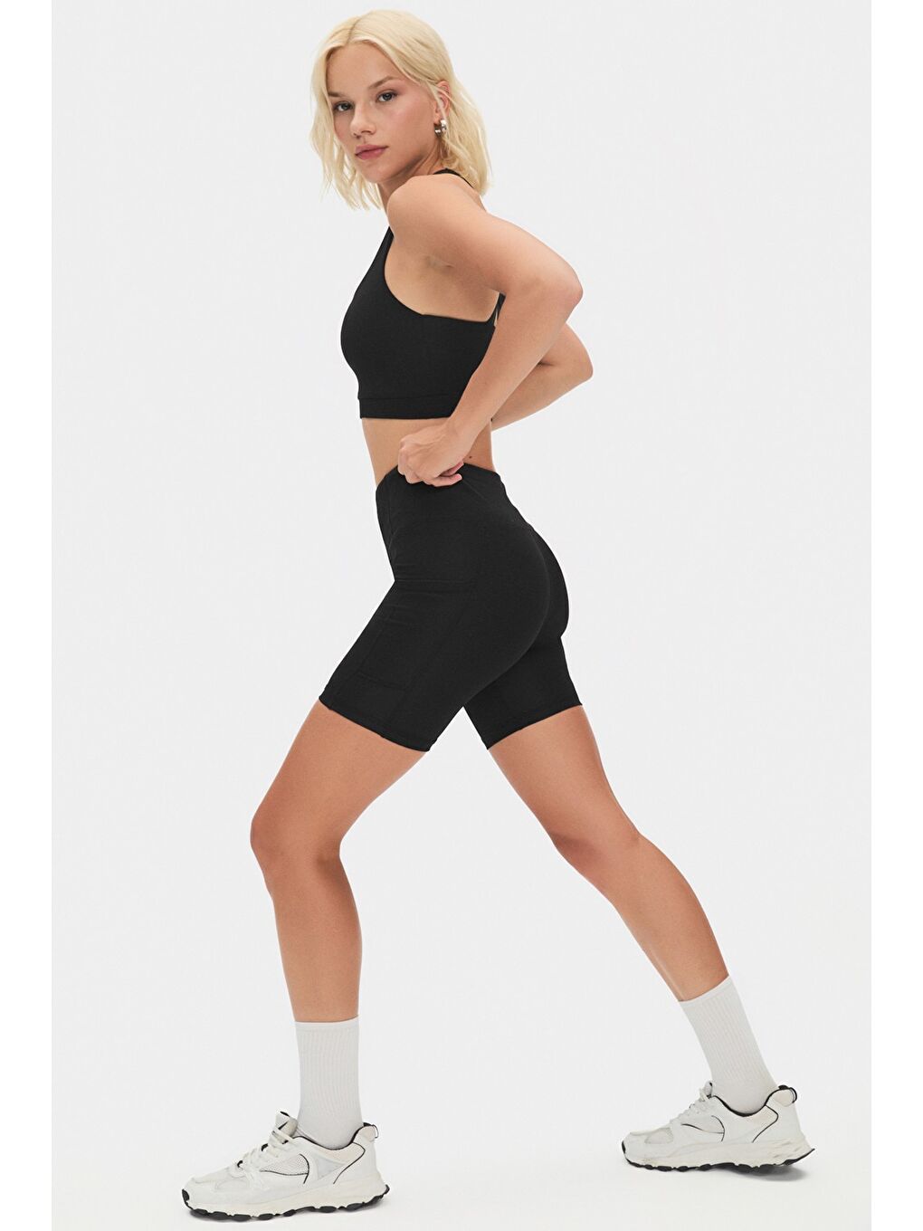 Joystar Siyah Kadın Yüksek Bel Toparlayıcı Çift Cepli Kısa Spor Tayt - 1