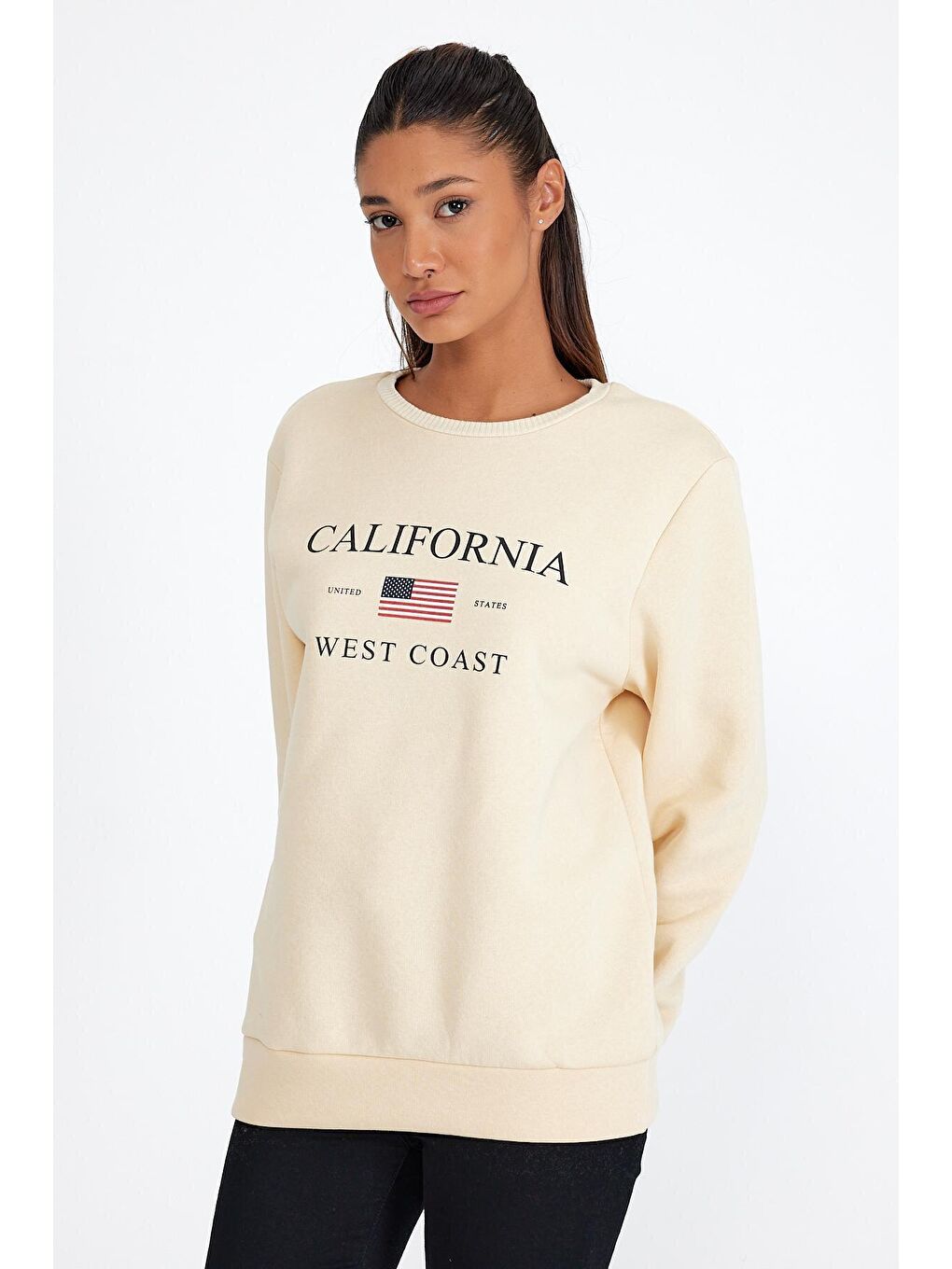 Bej Kadın Bisiklet Yaka Rahat Kalıp İçi Polarlı 3 iplik Amerikan Baskılı Swetashırt spr24swk26-4