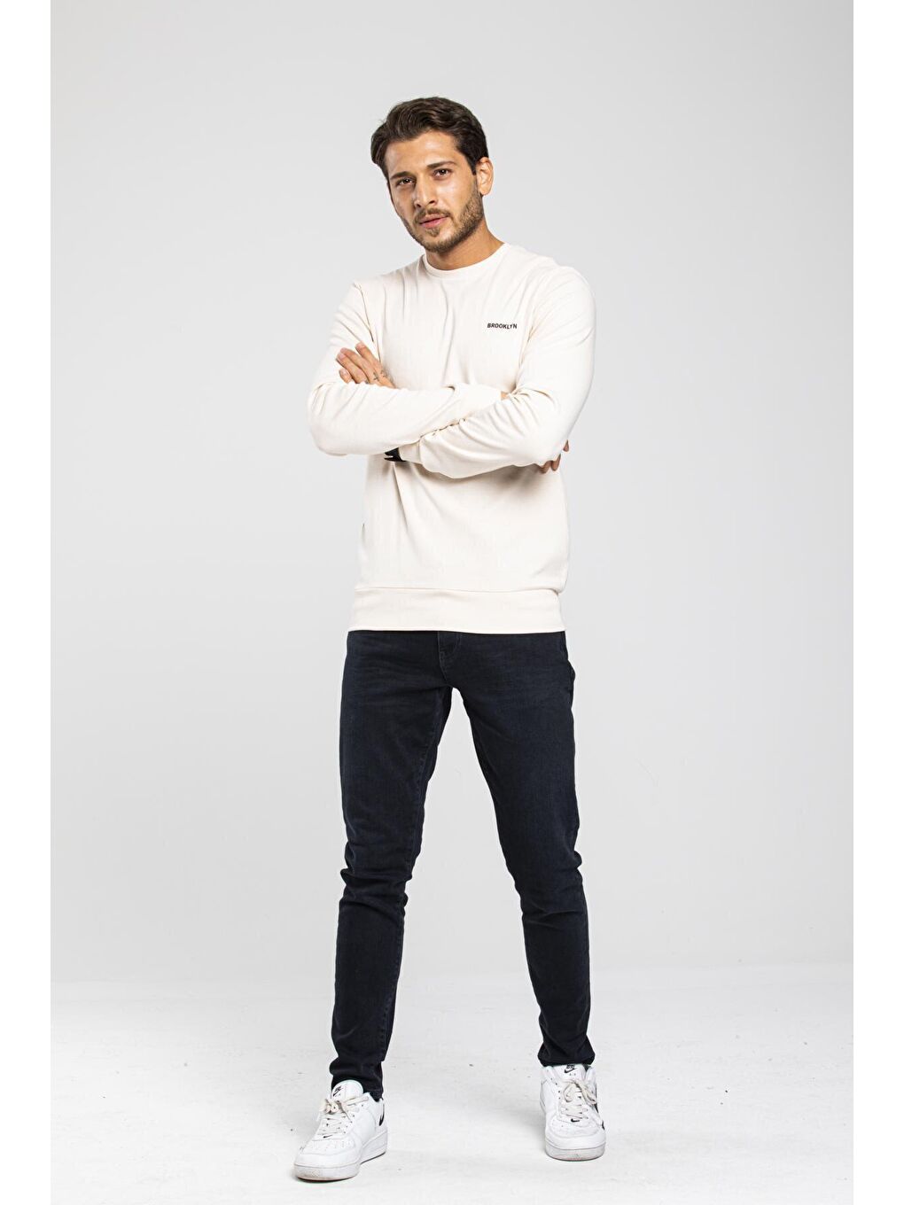 Ekru Bisiklet Yaka Uzun Kollu Dar Kalıp İnce Erkek Sweatshirt SPR2019K18