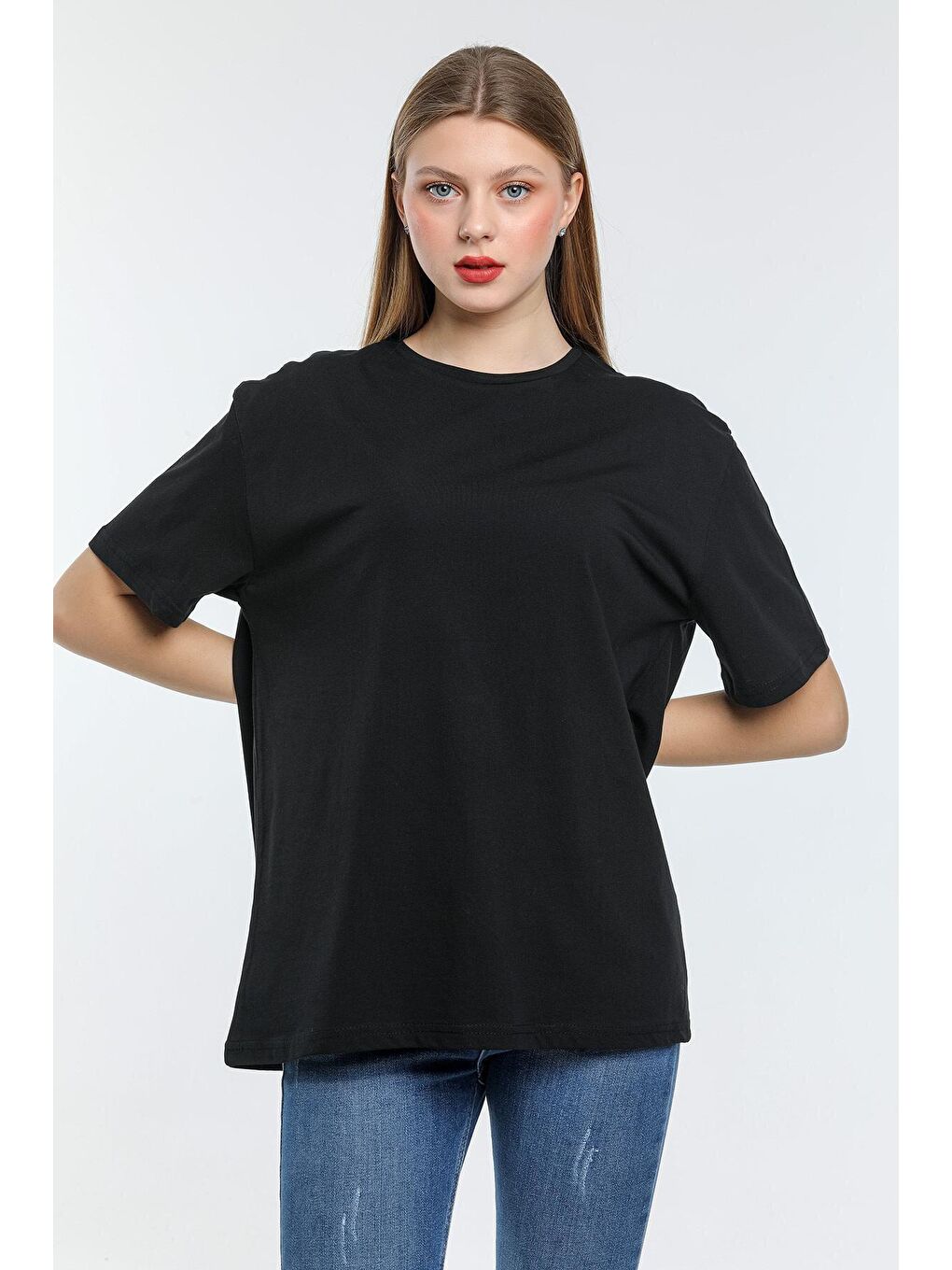 Siyah Kadın Bisiklet Yaka Standart &Regular Fit Tişort spr21yk30-1