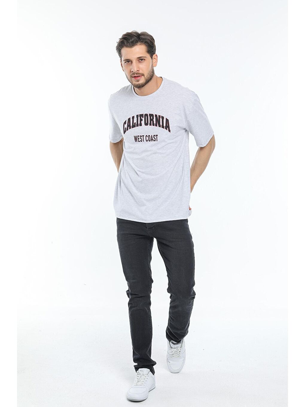 Gri Bisiklet Yaka Slim Fit California Baskılı Erkek Tişört SPR21Y22-1