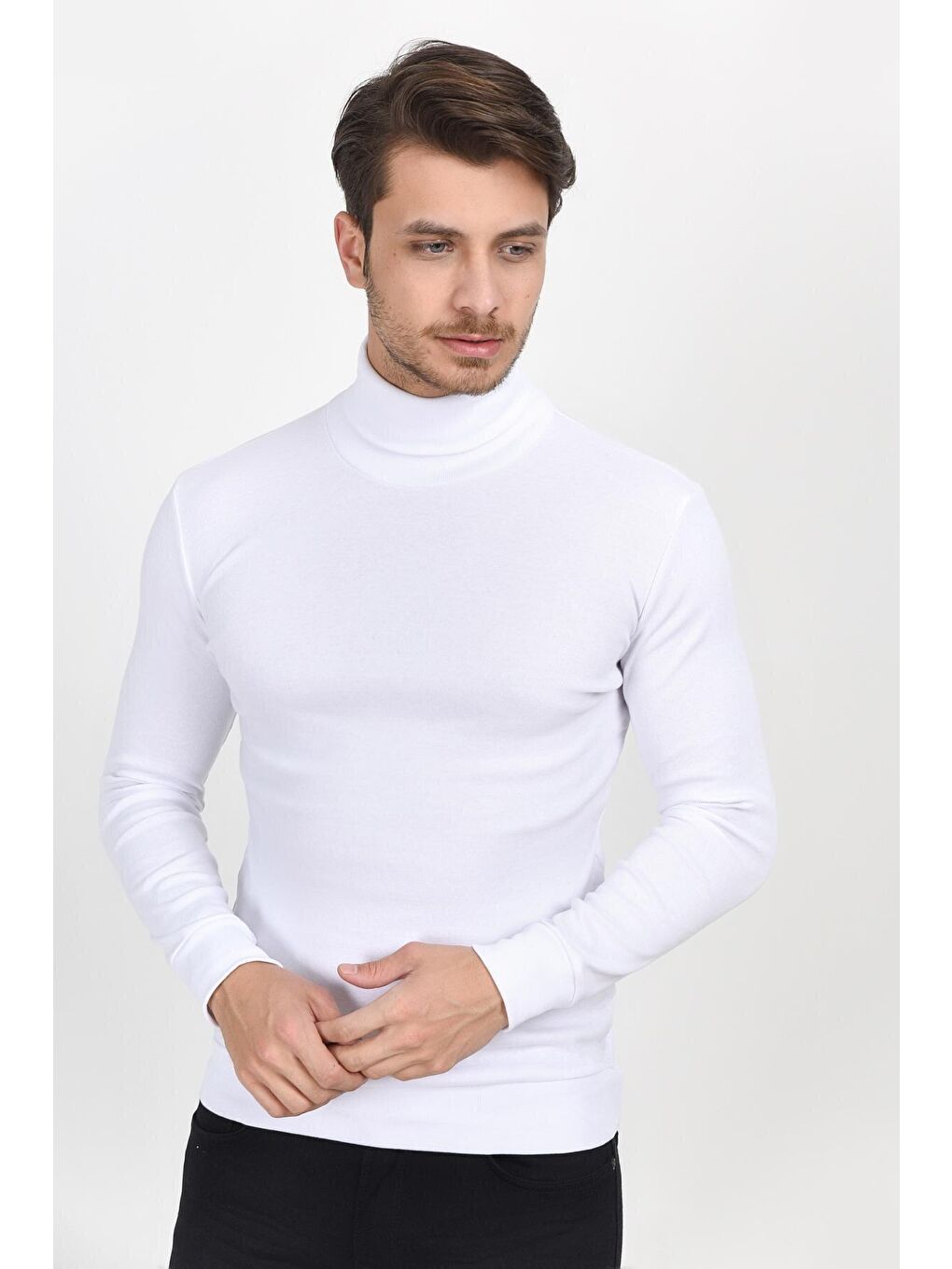Beyaz Balıkcı Yaka Uzun Kollu Dar Kalıp İnce Erkek Sweatshirt SPR 2019K21