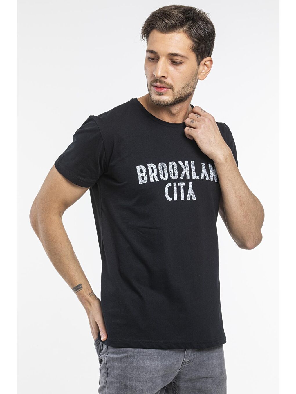 Siyah Bisiklet yaka Brooklyn City Baskılı Erkek Tişört SPR 253