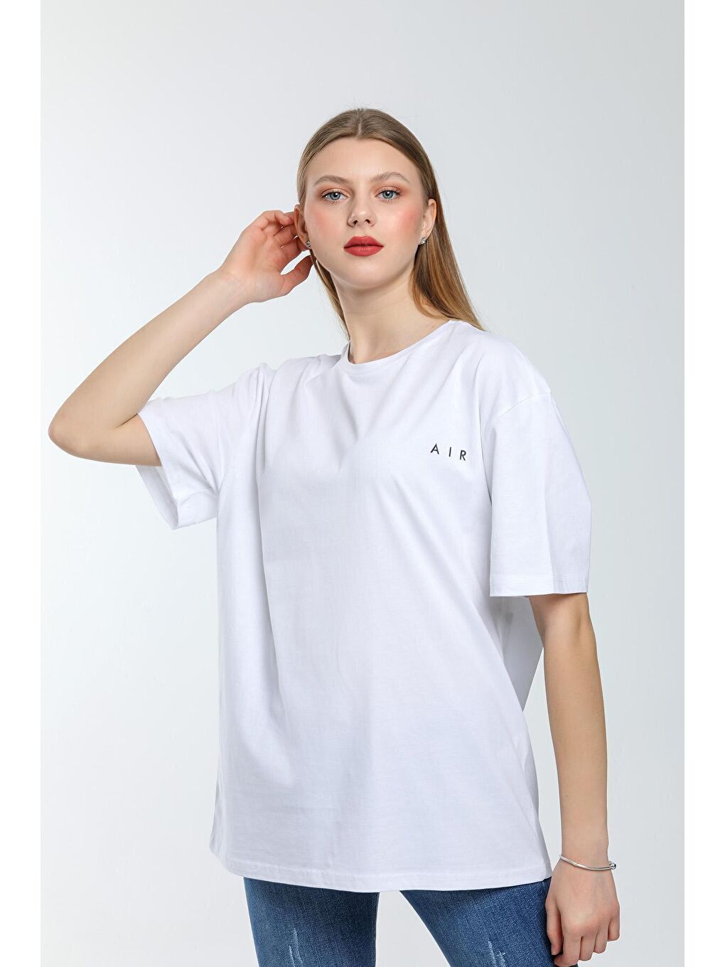 Beyaz Kadın Bisiklet Yaka Regular Fit Air Baskılı Tişort SPR21YK23