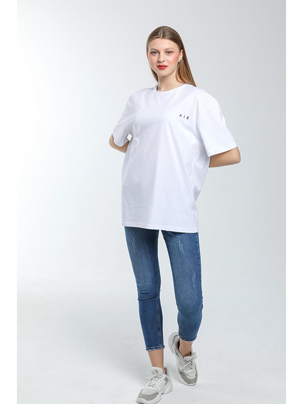 Beyaz Kadın Bisiklet Yaka Regular Fit Air Baskılı Tişort SPR21YK23-4