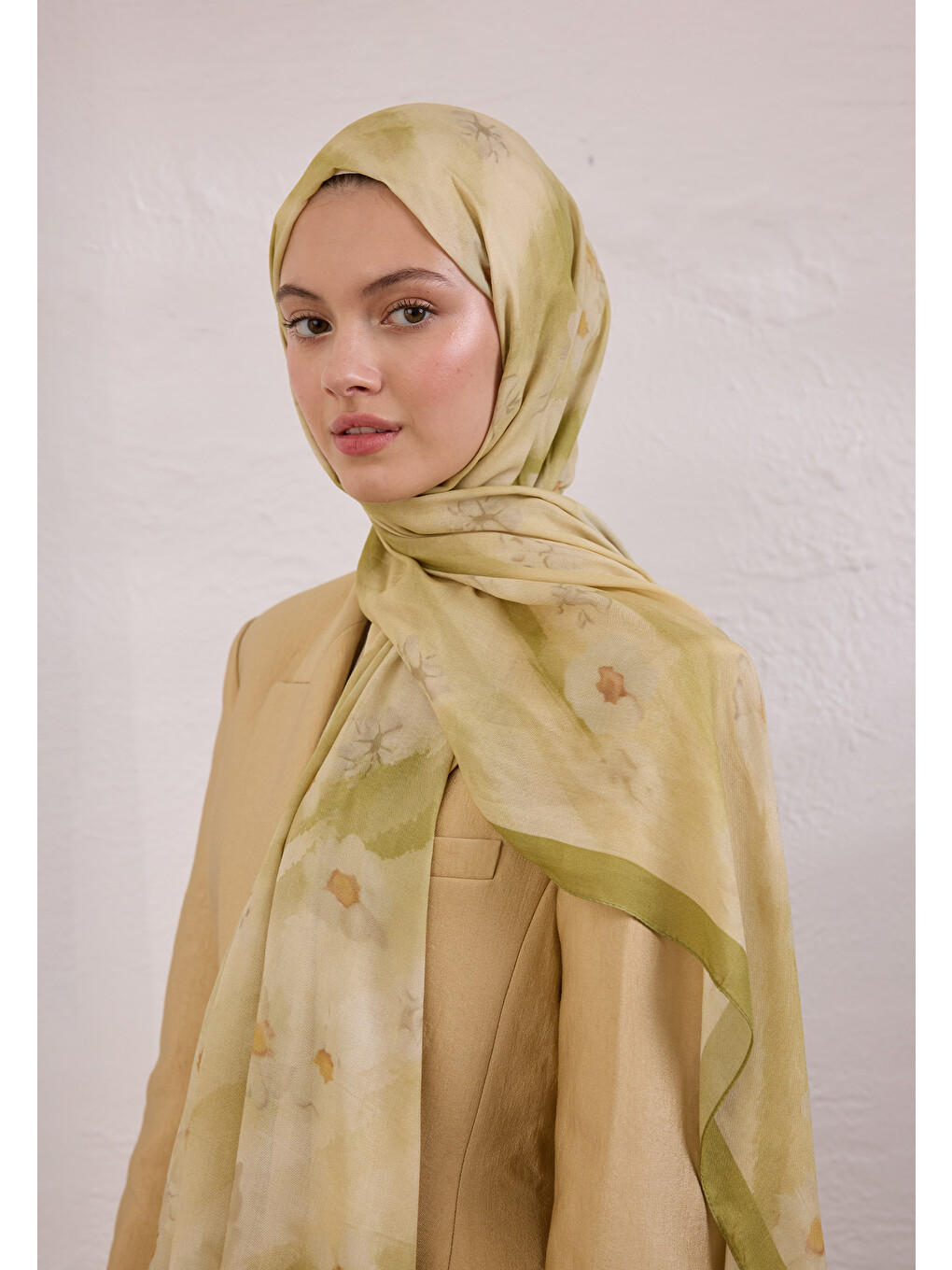 Yeşil Soft Daısy Desen Rami Şal Adaçayı-3