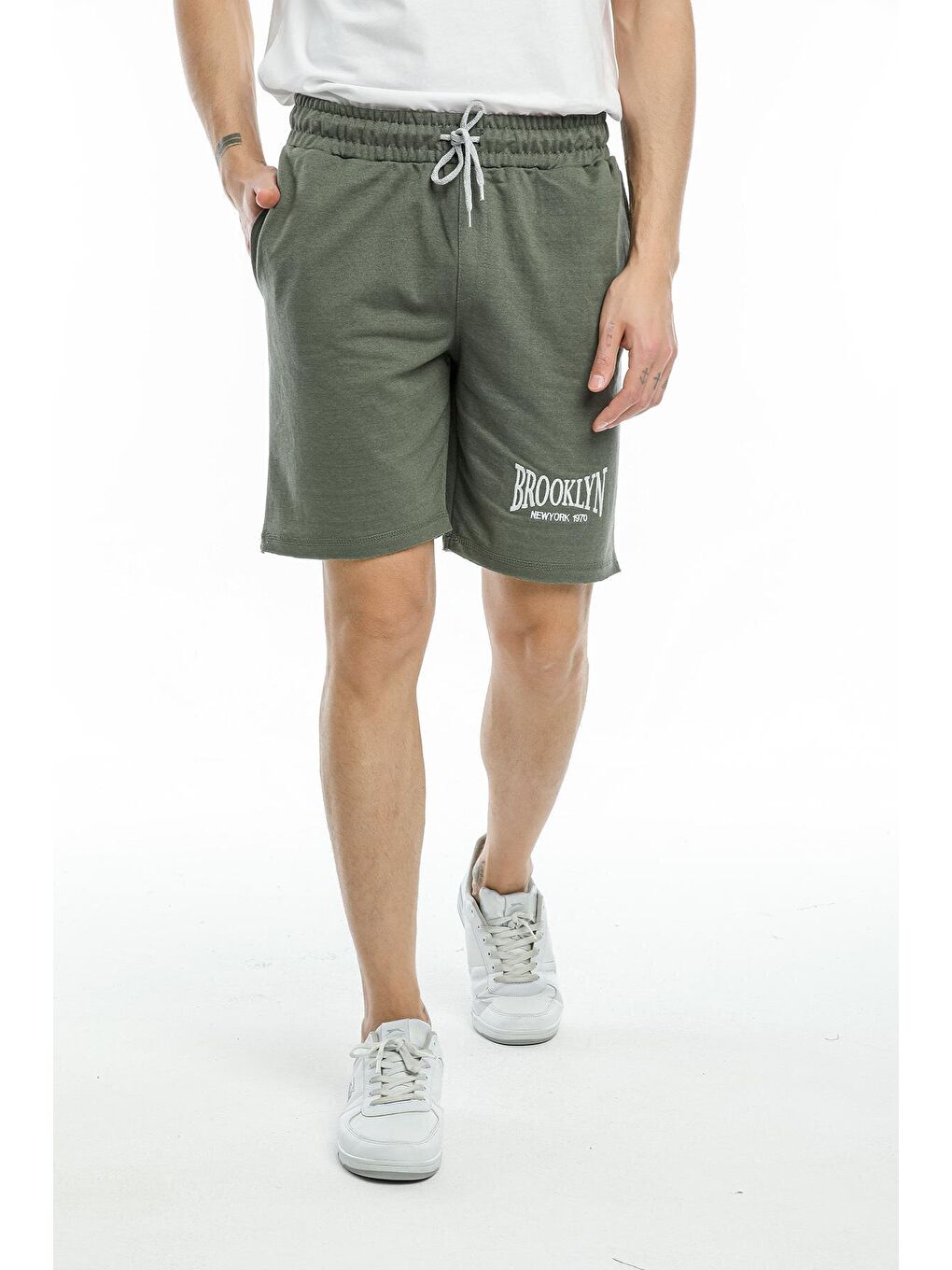 Haki Nakışlı Erkek Şort SPR21Y58