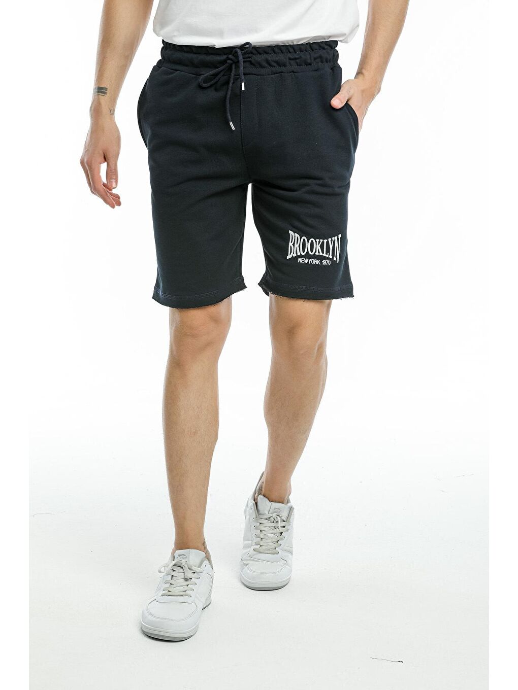 Lacivert Nakışlı Erkek Şort SPR21Y58