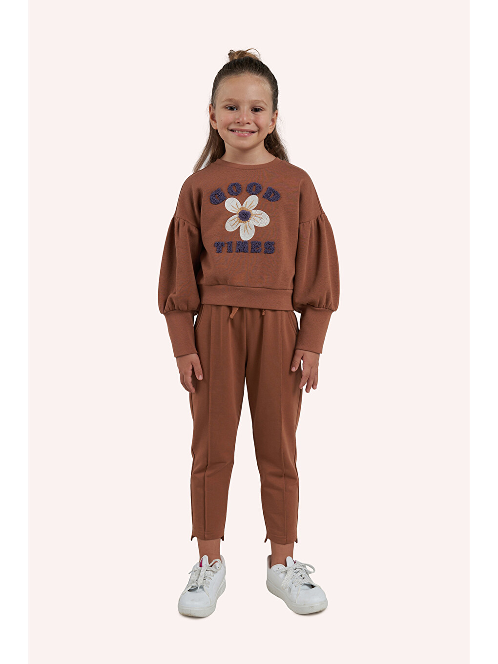 Kahverengi Kız Çocuk Nakışlı Camel Sweatshirt