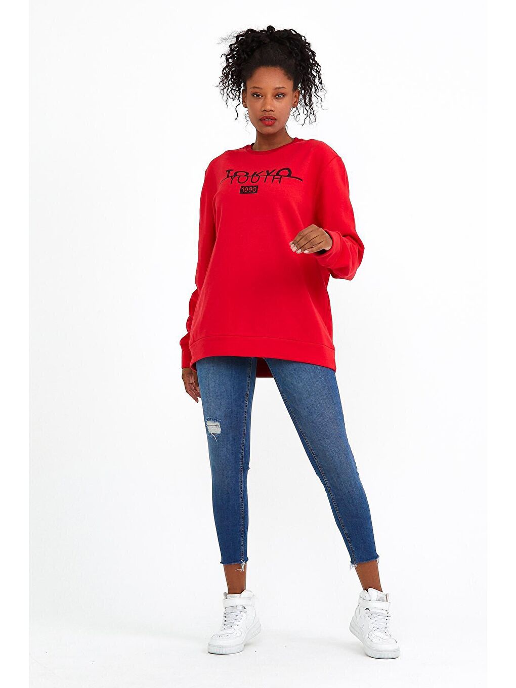 Kırmızı Kadın Bisiklet Yaka Regular Fit Tokya Baskılı İnce Sweatshirt SPR22SWK134