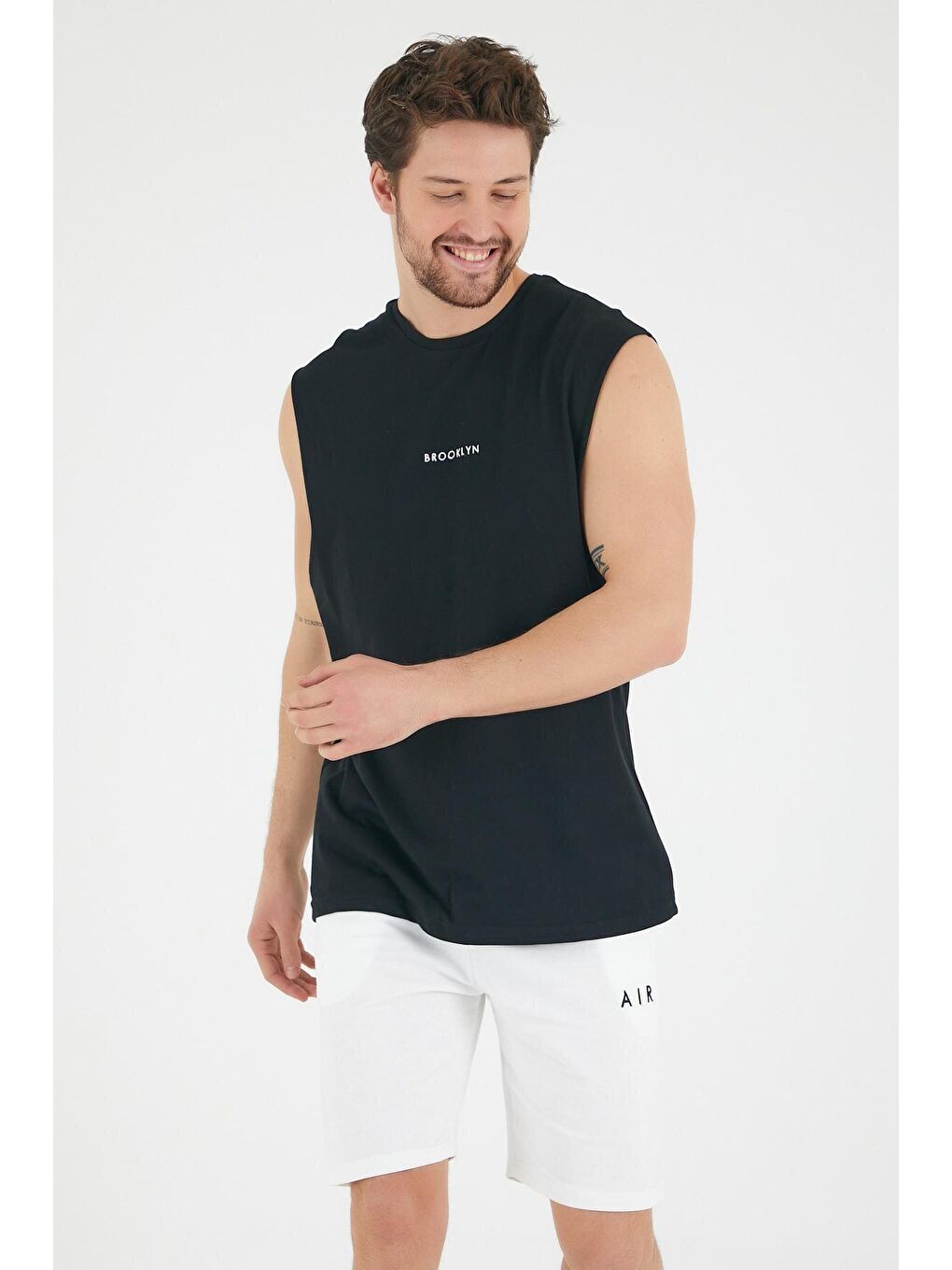 Siyah Erkek Bisiklet Yaka Regular Fit Brooklyn Baskılı Tişört SPR22TS122-3