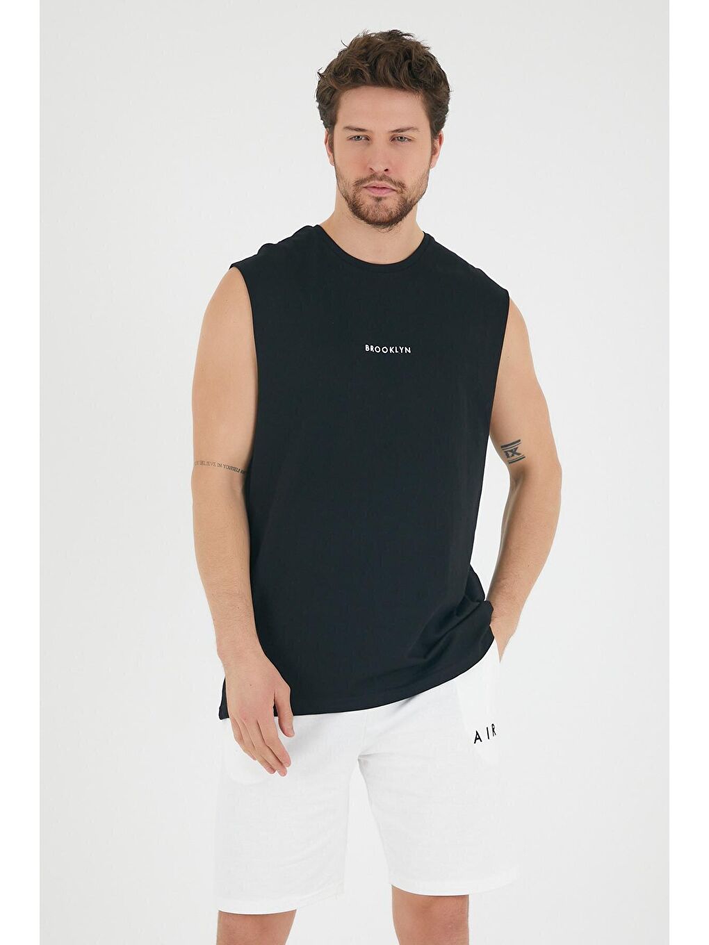 Siyah Erkek Bisiklet Yaka Regular Fit Brooklyn Baskılı Tişört SPR22TS122-4