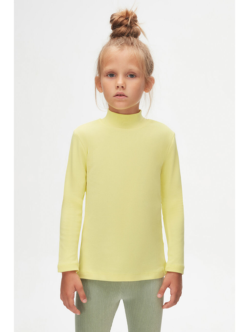 Açık Sarı Kız Çocuk Yarım Balıkçı Uzun Kol Tişört-1