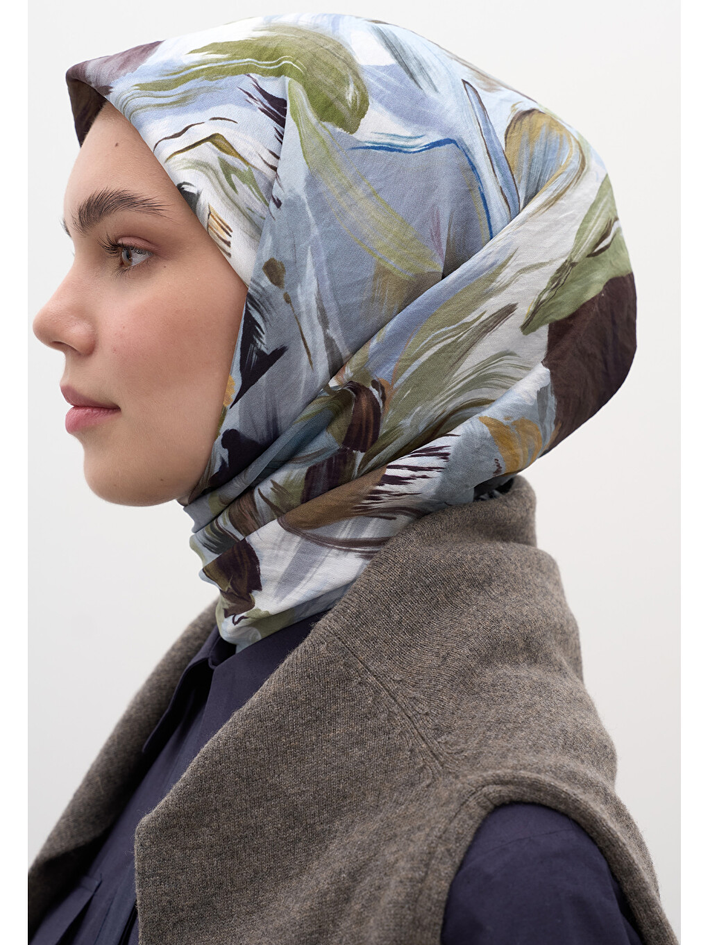 Vanılla Blossom Desen Pamuklu Viskon Eşarp Lacivert-3