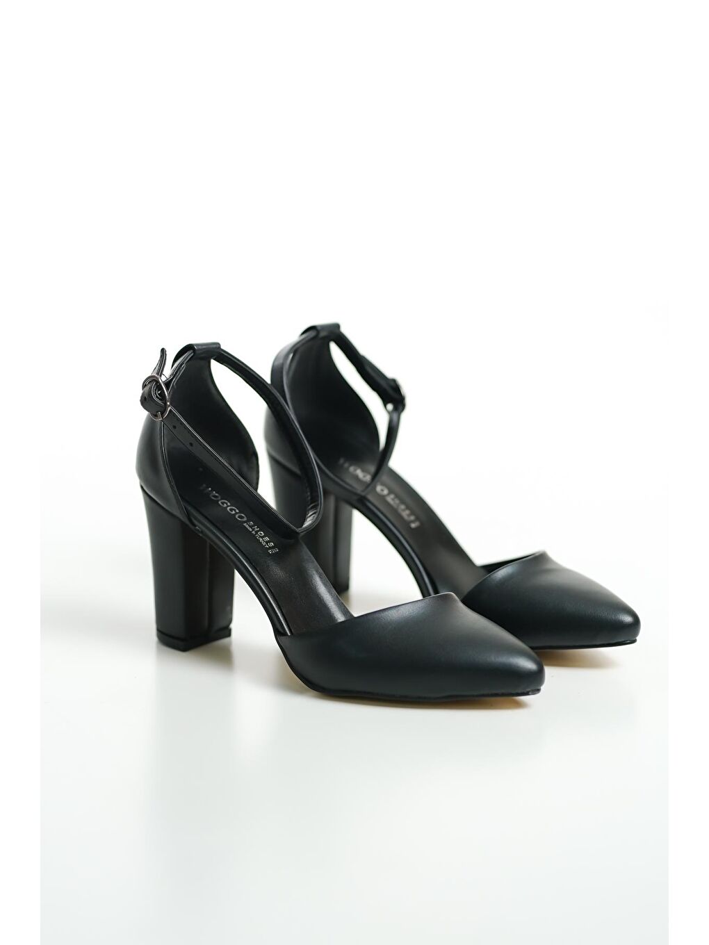 Siyah Cilt Bilekten Bağlamalı 8 Cm Topuklu Kadın Ayakkabı Rym 101-3