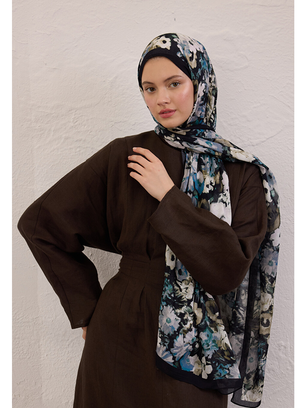 Beauty Blossom Desen Rami Şal Siyah-1
