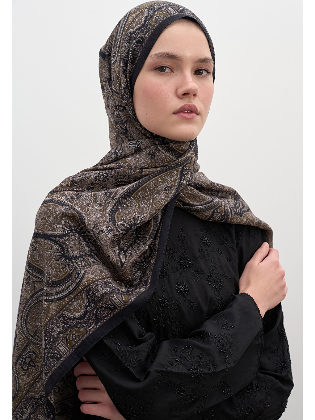 Slyvıe Desen Şal Siyah-4