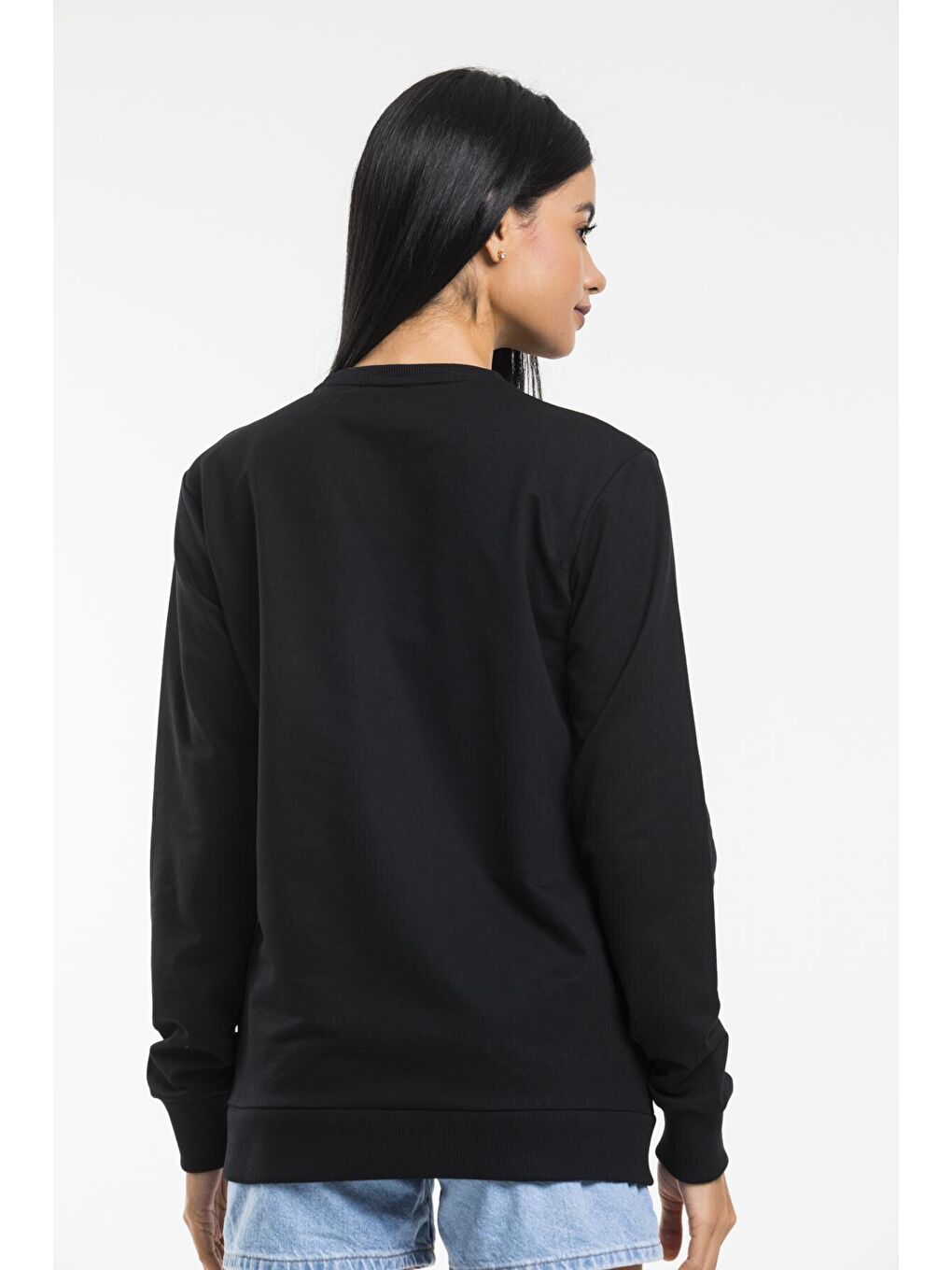 Siyah Kadın Bisiklet Yaka Regular Kalıp İnce Pamuklu Sweatshirt SPR21K30-4