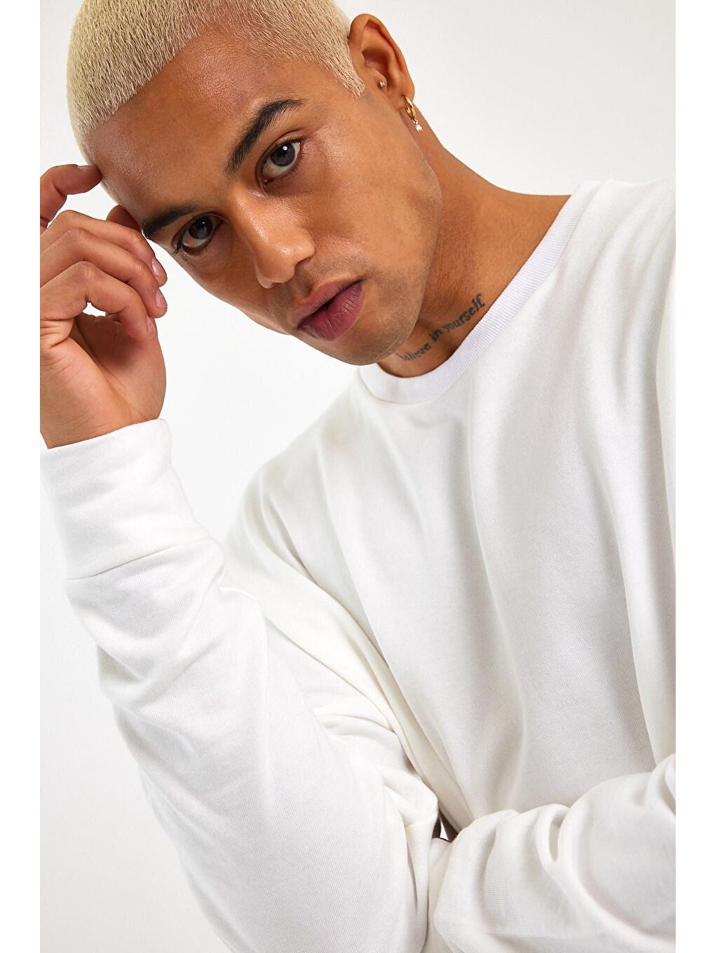 Ekru Erkek Bisiklet Yaka Regular Fit İnce Büyük Beden Sweatshirt SPR 20K30-7