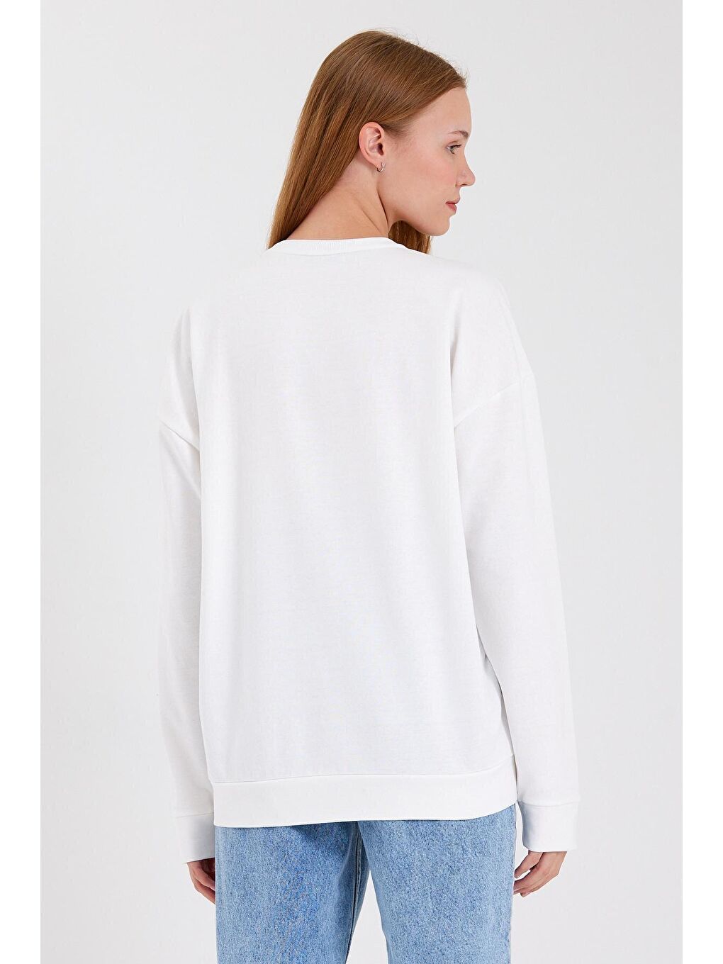 Ekru Kadın Bisiklet Yaka Regular Fit El Yazılı Brooklyn İnce Sweatshirt SPR23SWK331-4