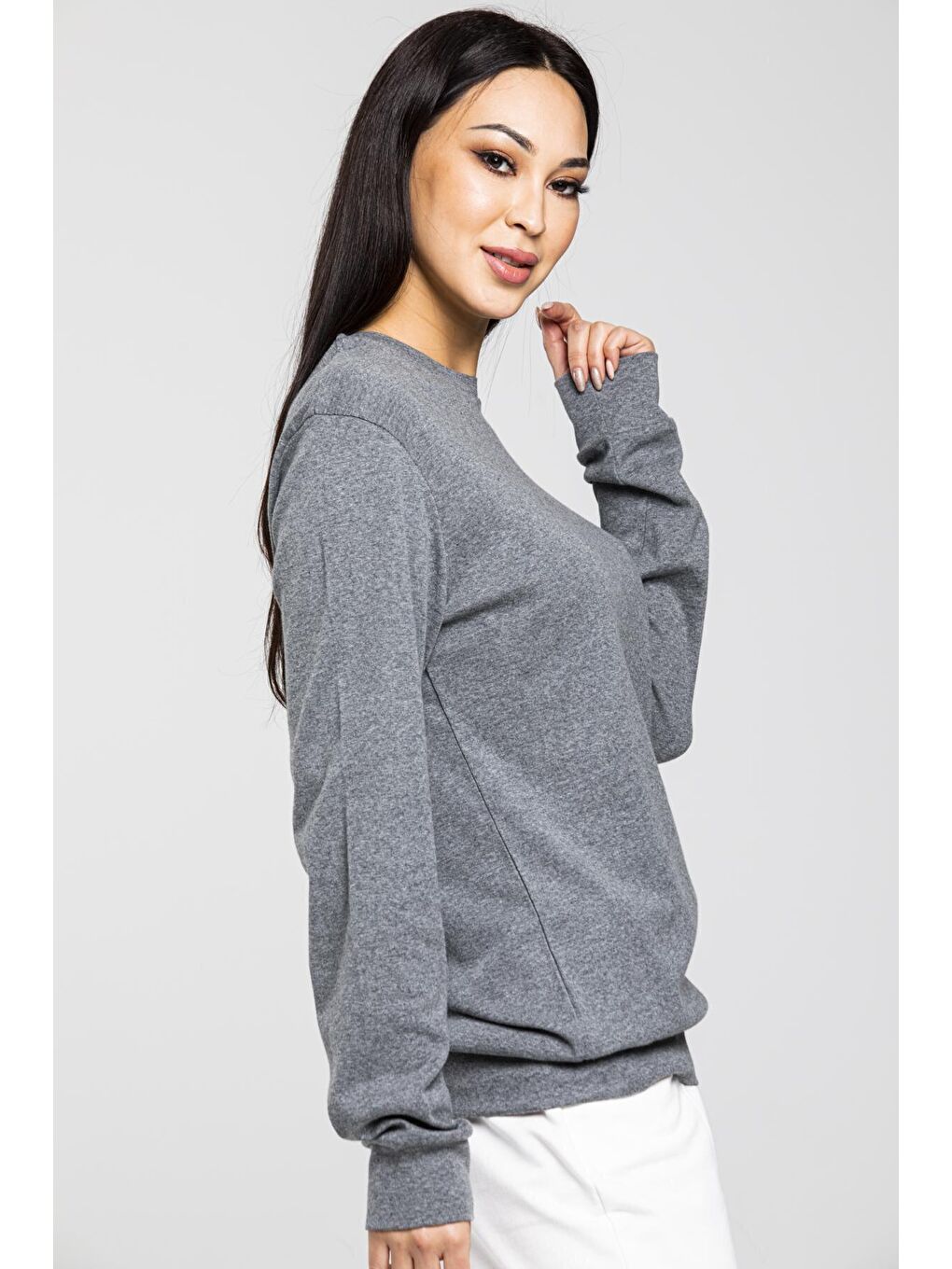 Gri Bisiklet Yaka Uzun Kollu Dar Kalıp İnce Sweatshirt SPR21K18-1