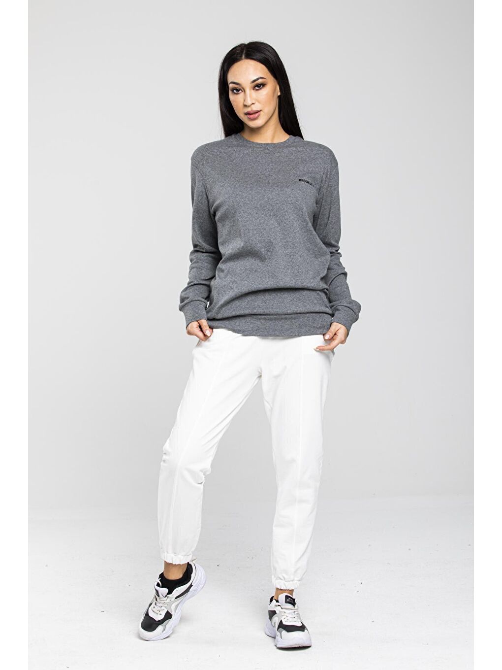 Gri Bisiklet Yaka Uzun Kollu Dar Kalıp İnce Sweatshirt SPR21K18-2