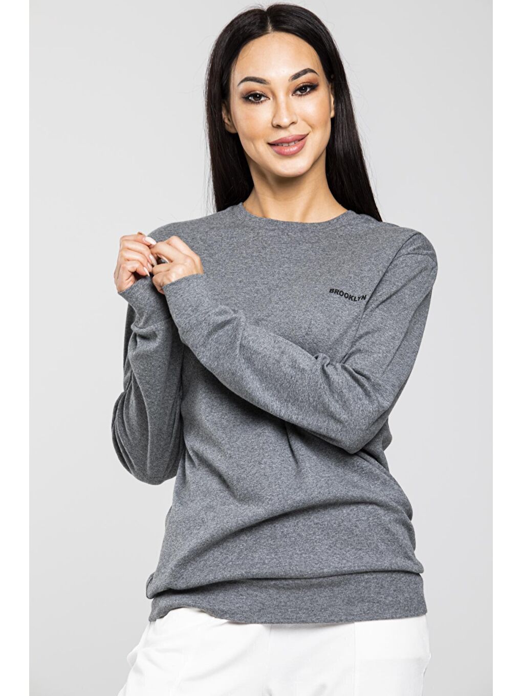 Gri Bisiklet Yaka Uzun Kollu Dar Kalıp İnce Sweatshirt SPR21K18-3