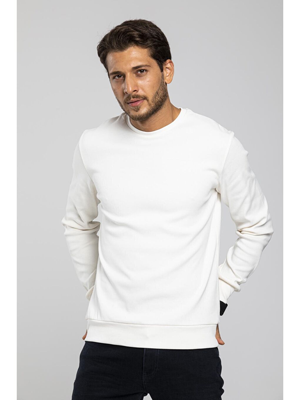 Ekru Erkek Bisiklet Yaka Slim Fit İnce Sweatshirt SPR 20K17-4