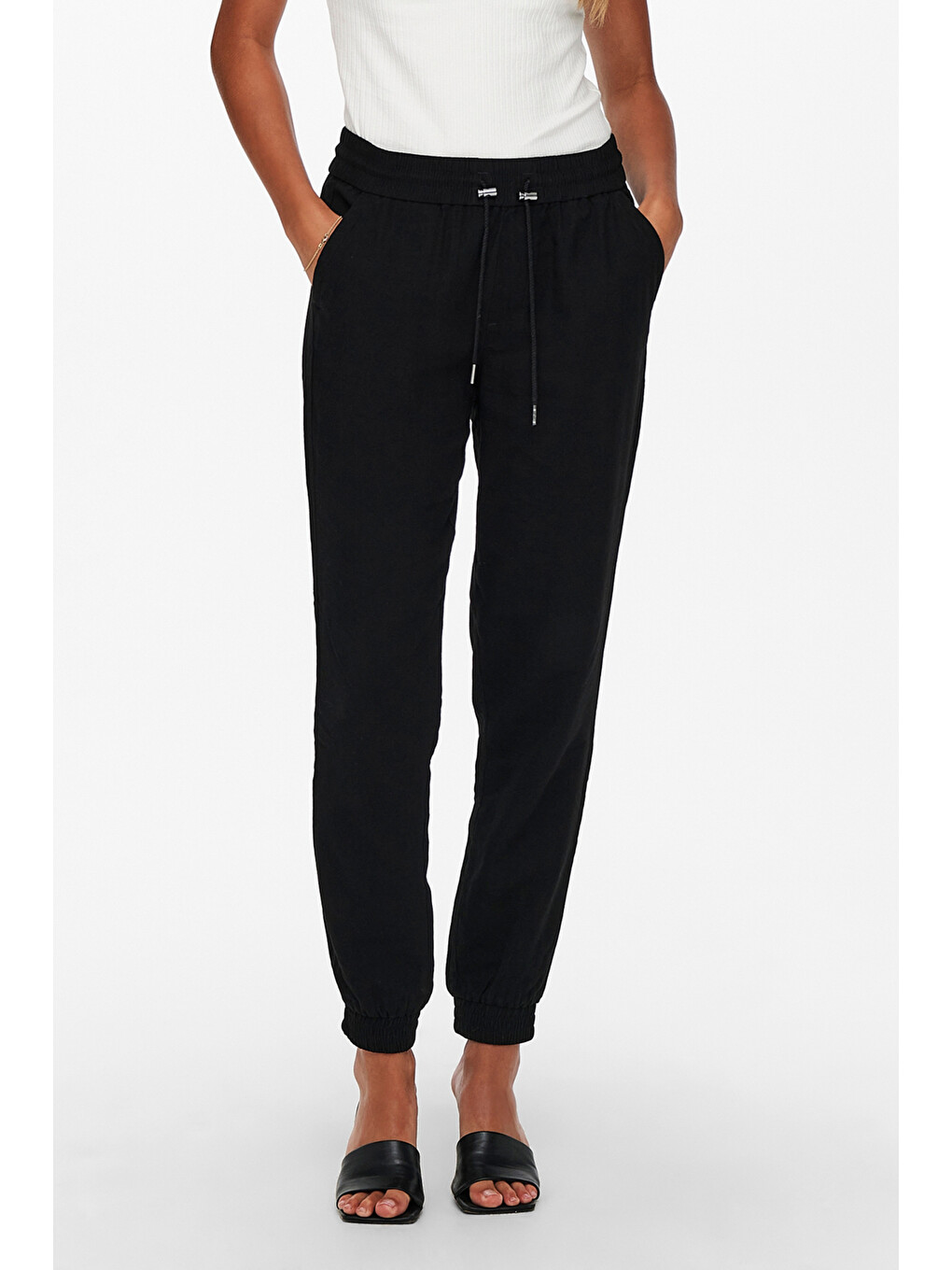 Siyah Onlkelda Regular Fit Cepli Kadın Pantolon 15203946-2